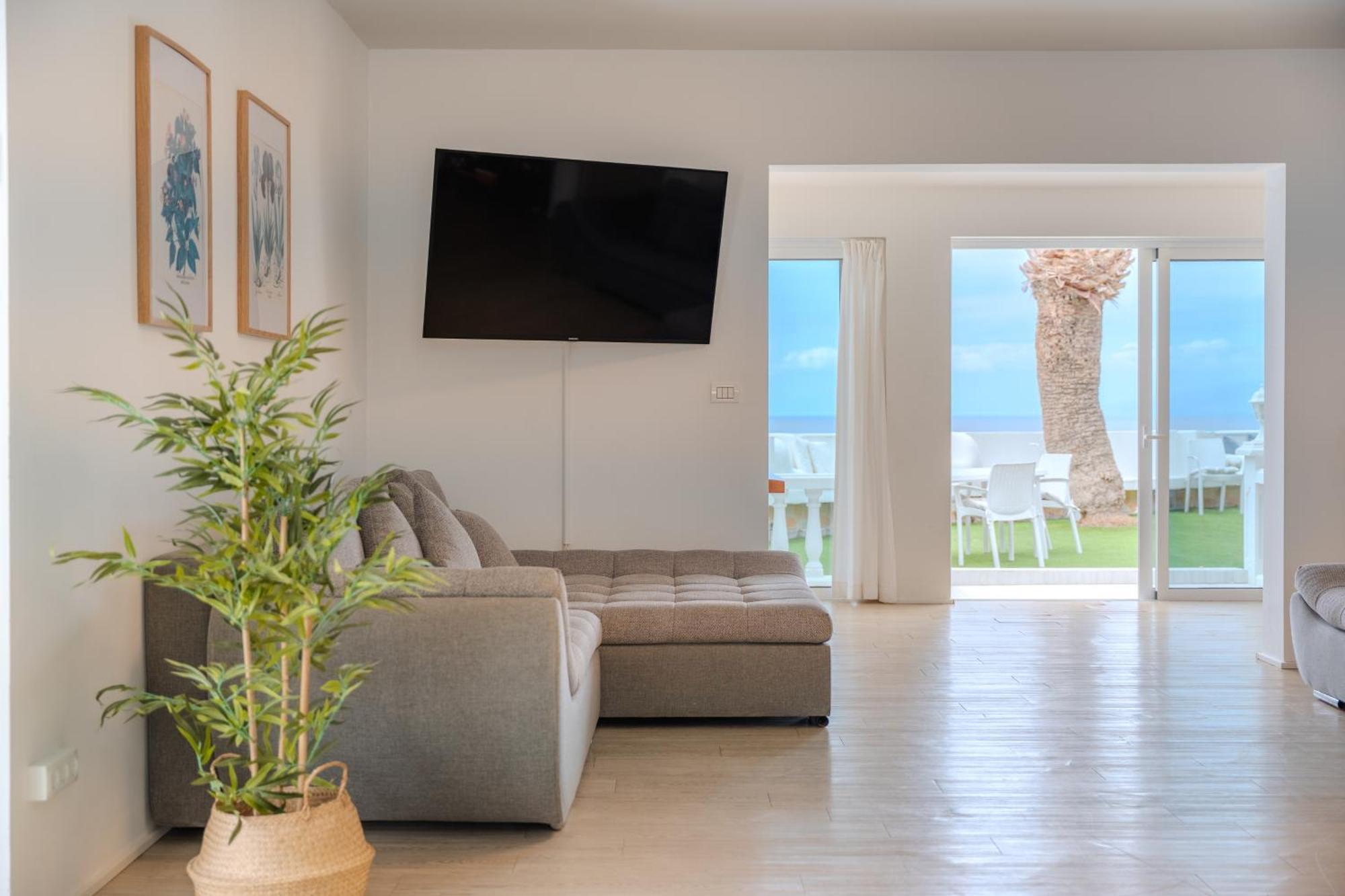 Villa Blanca Callao Salvaje Extérieur photo
